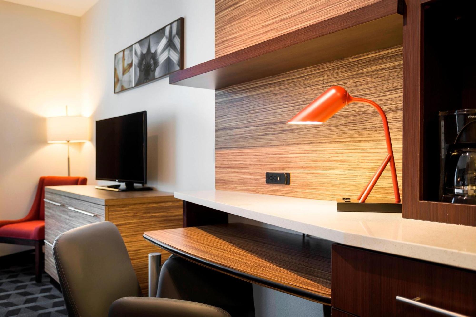 Towneplace Suites By Marriott San Mateo Foster City Eksteriør bilde